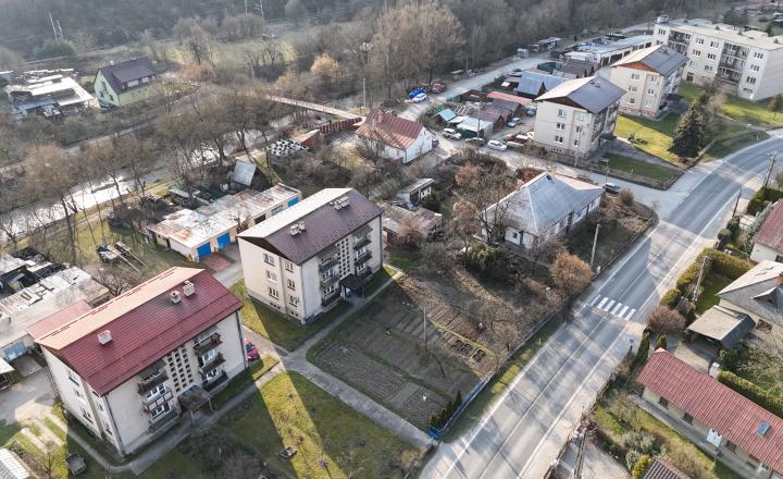 Reality Pre Vás  -Predaj 3-izbový byt s garážou a pozemkom - fotografia 16