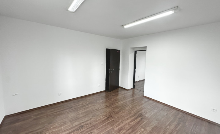 Dvojkancelária  v novostavbe rovno v centre mesta  Púchov  35 m2  Prenajate - fotografia 11