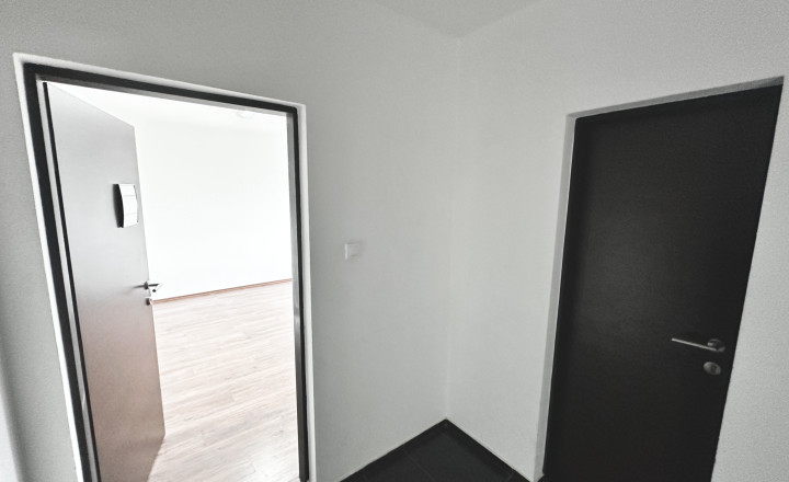 Dvojkancelária  v novostavbe rovno v centre mesta  Púchov  35 m2  Prenajate - fotografia 13