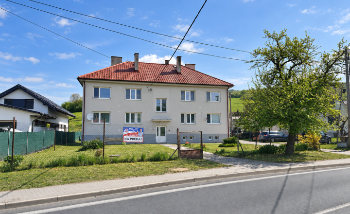 2 izbový byt s pozemkom  260m2  vlastnou záhradkou  a šopkou - fotografia 13
