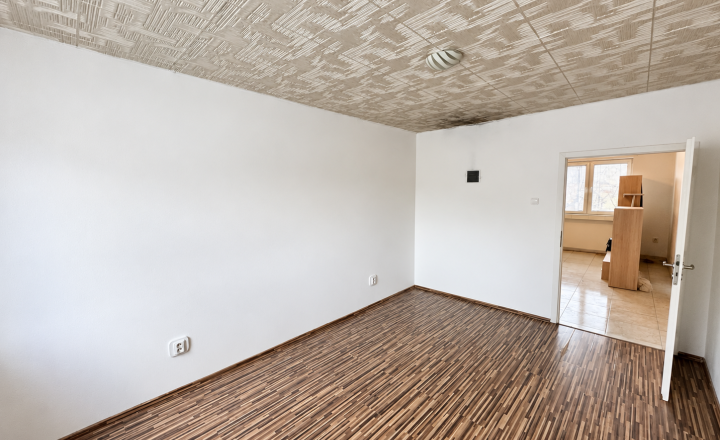 2 izbový byt s pozemkom  260m2  vlastnou záhradkou  a šopkou - fotografia 8