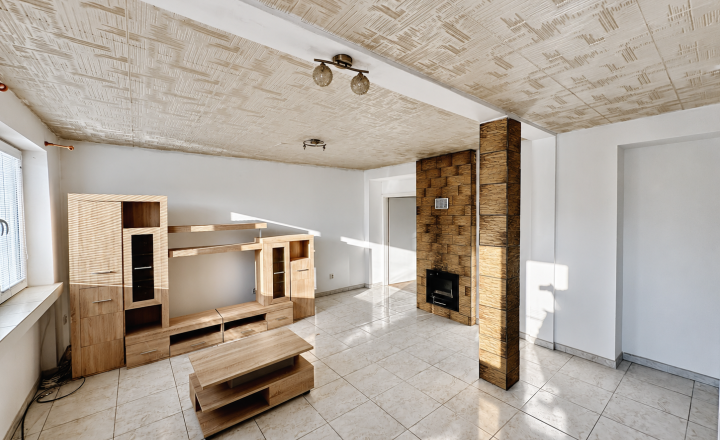2 izbový byt s pozemkom  260m2  vlastnou záhradkou  a šopkou - fotografia 7