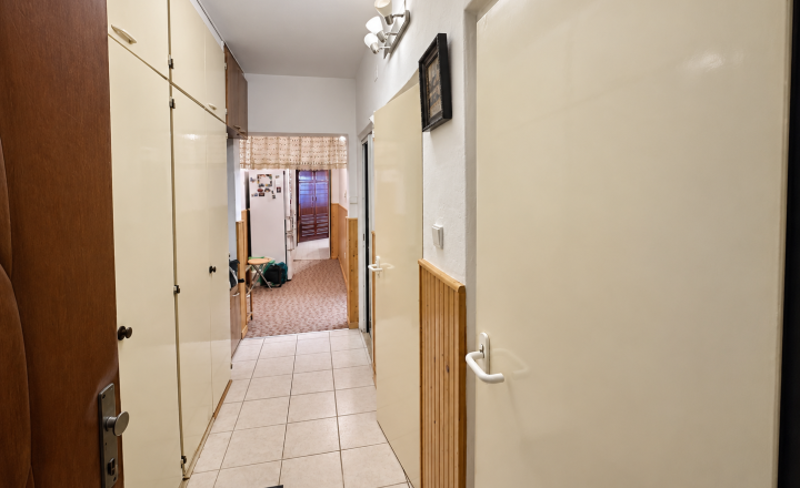 3 izbový byt s  možnosťou vlastnej úpravy centrum Púchov - fotografia 14