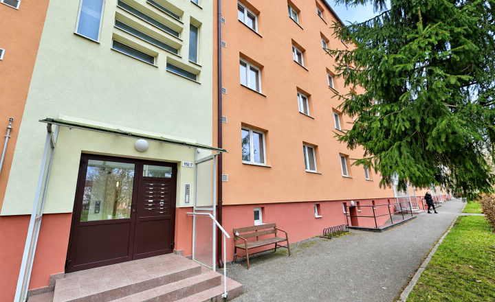 3 izbový byt s  možnosťou vlastnej úpravy centrum Púchov - fotografia 23
