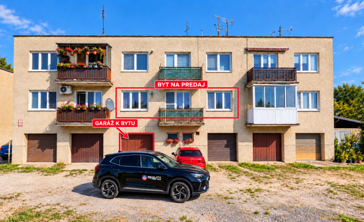 2 izbový byt s balkónom a garážou pod bytom  Borský Mikuláš - fotografia 1