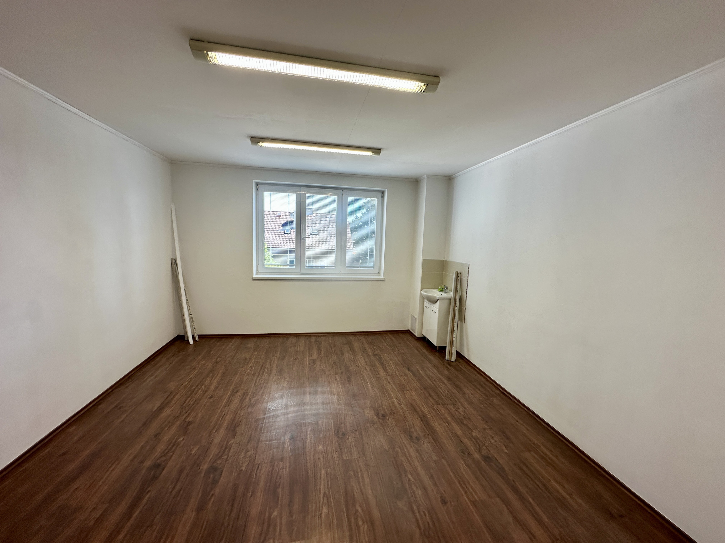 Kancelársky priestor v centre mesta  29 m2 - Púchov