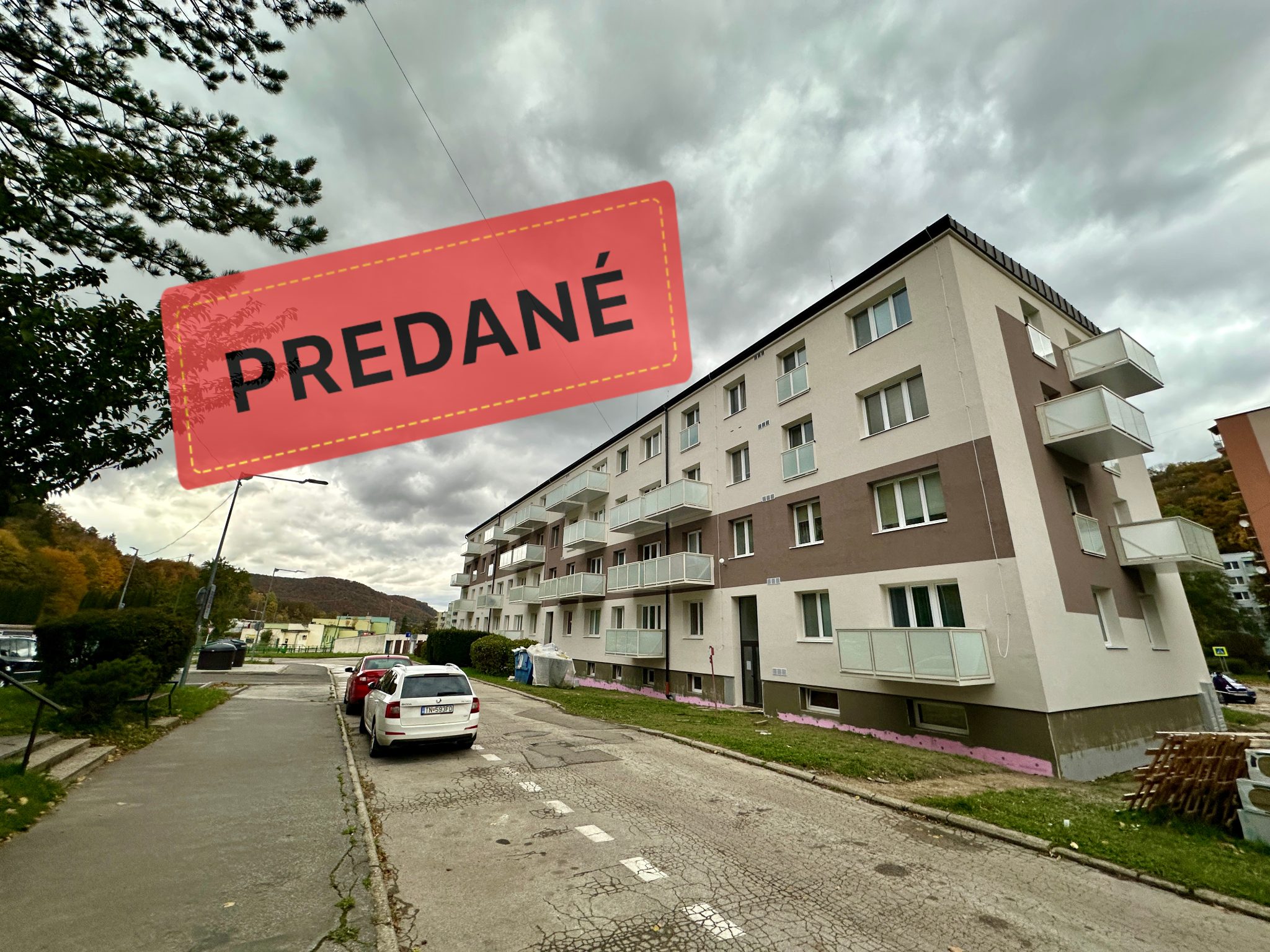 2 izbový byt v novo zrekonštruovanej bytovke SNP  Tr. Teplice -PREDANÉ